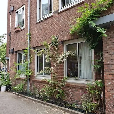 Apartment Met 2 Slaapkamers En Tuin In