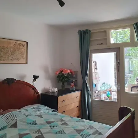 Met 2 Slaapkamers En Tuin In