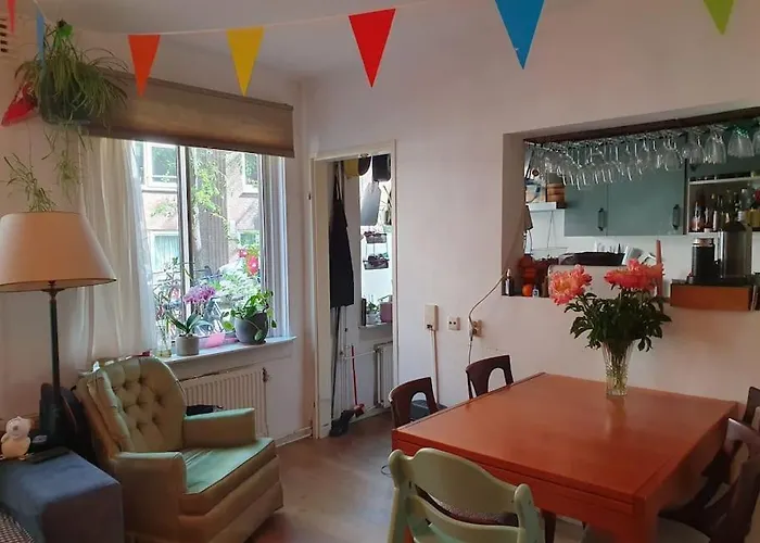 Met 2 Slaapkamers En Tuin In * Amsterdam