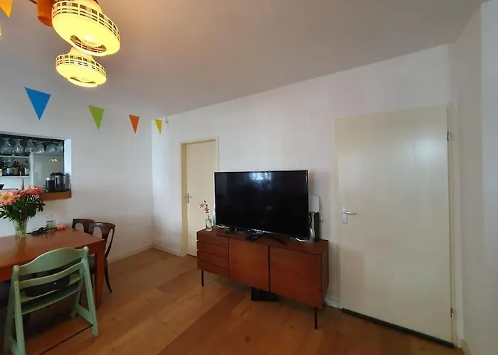 Met 2 Slaapkamers En Tuin In *