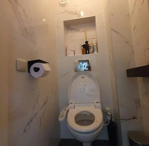 Met 2 Slaapkamers En Tuin In *