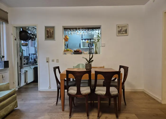 Lejlighed Met 2 Slaapkamers En Tuin In Amsterdam