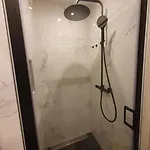 Met 2 Slaapkamers En Tuin In * Amsterdam