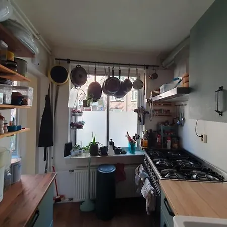 Met 2 Slaapkamers En Tuin In *